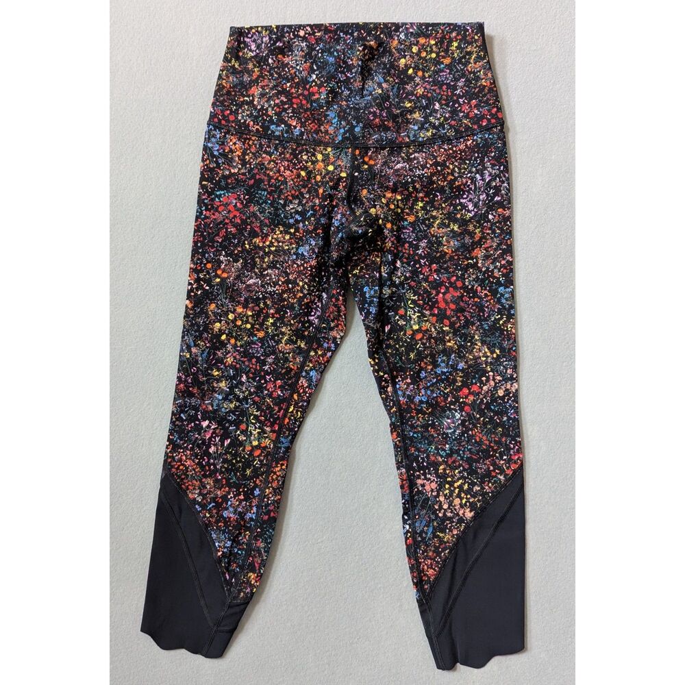 lululemon Wunder Under Crop Scallop 24" Flowerescent Size 8